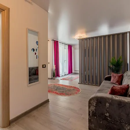 Onix N 10 Pool & Playgroung 52 Apartment Navodari